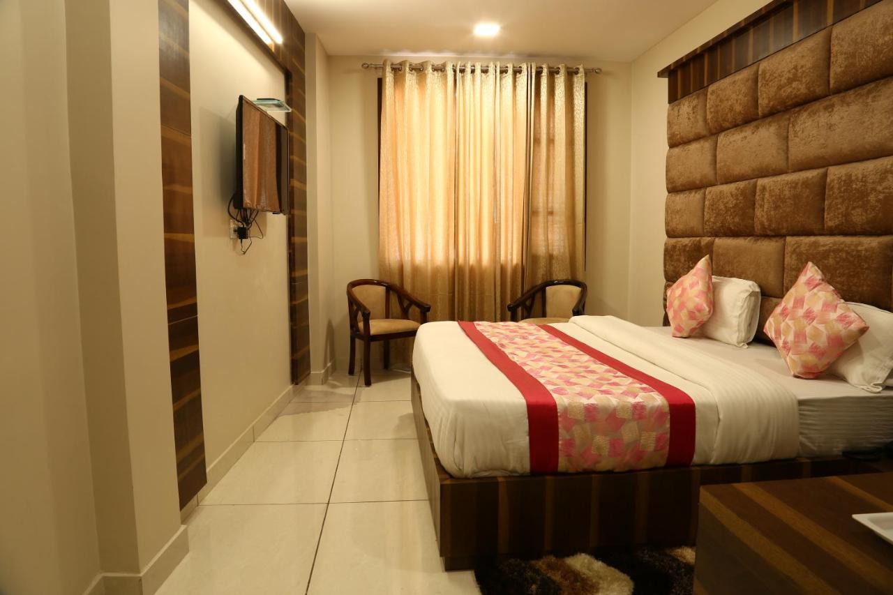 Hotel Kush Ganga - 50 Meter From Har Ki Pauri, Haridwār Eksteriør billede