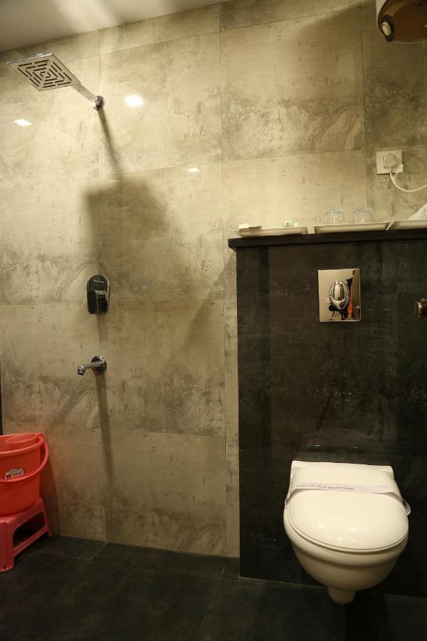 Hotel Kush Ganga - 50 Meter From Har Ki Pauri, Haridwār Eksteriør billede