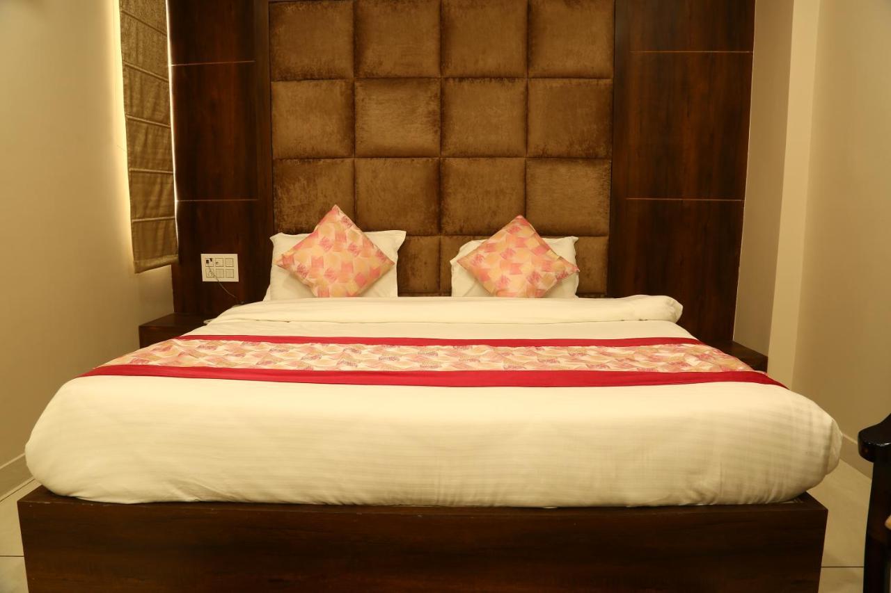 Hotel Kush Ganga - 50 Meter From Har Ki Pauri, Haridwār Eksteriør billede